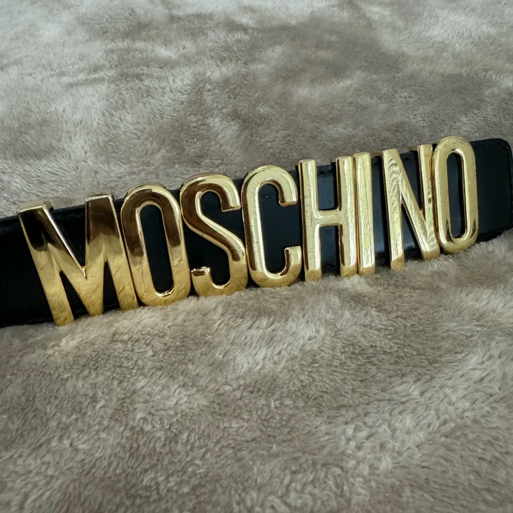 Moschino Black Leather Logo Belt Gold Hardware Size 38 Made in Italy